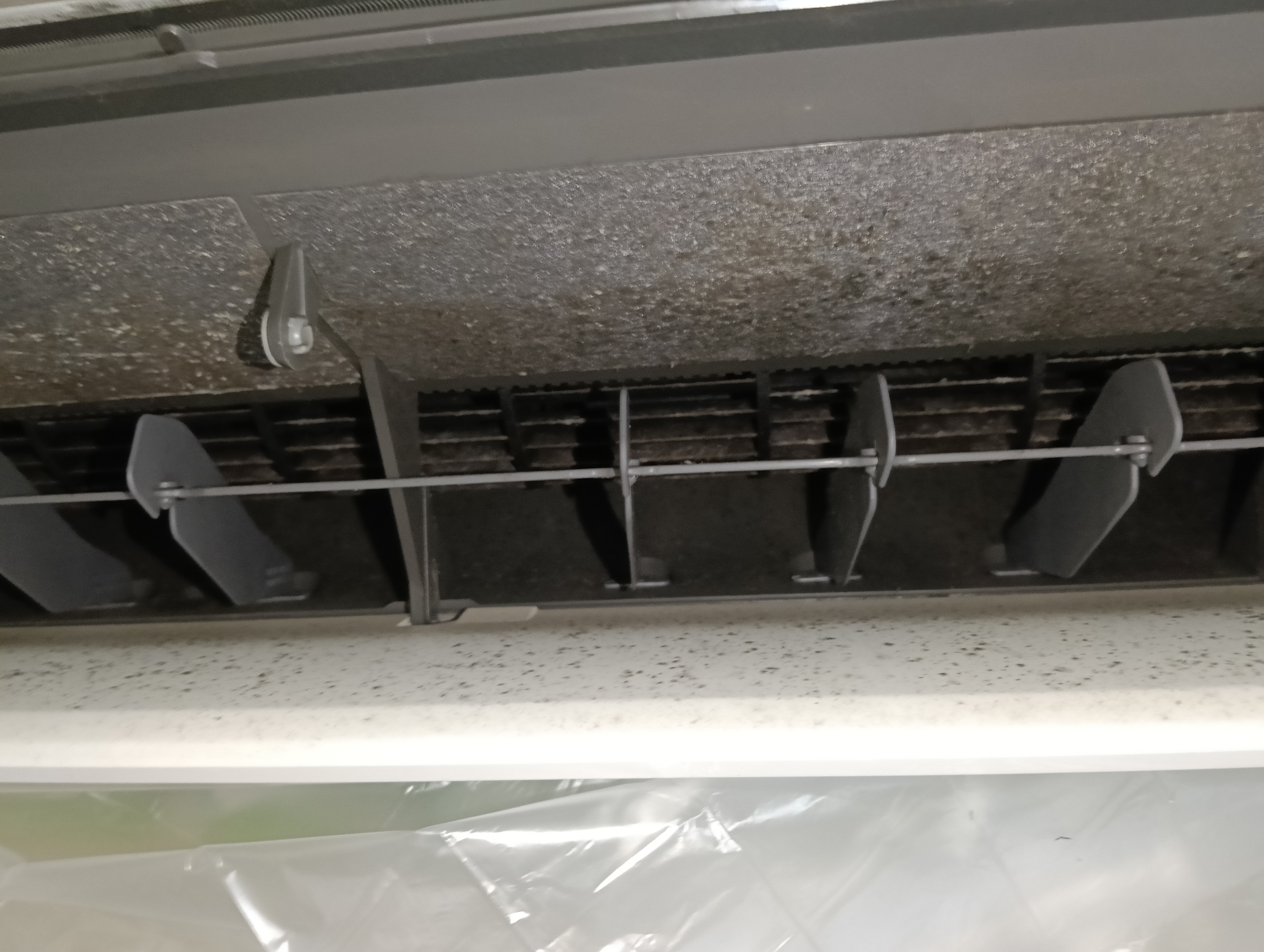 エアコン Before